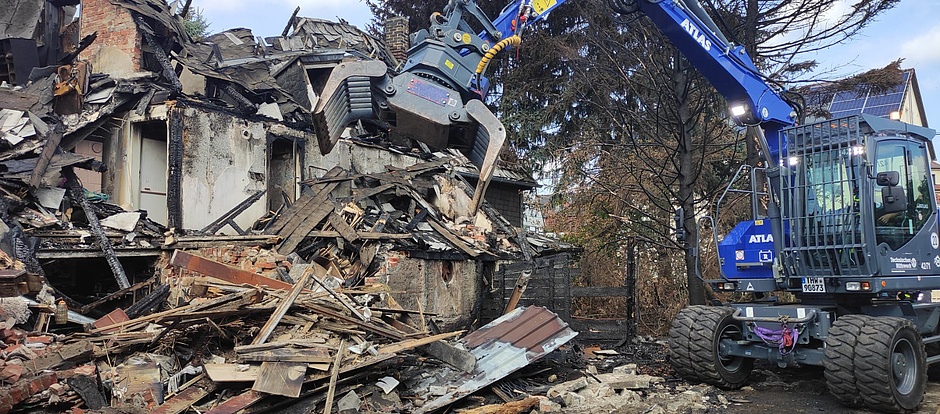 Zur Unterstützung der Brandursachenermittler der Polizeidirektion Görlitz wurde die Fachgruppe Räumen am 18.07. nach Arnsdorf angefordert.